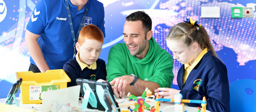Digital Skills With Everton In The Community