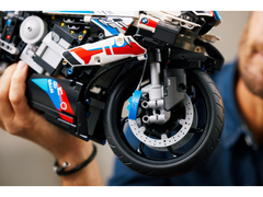 LEGO® Technic BMW M 1000 RR